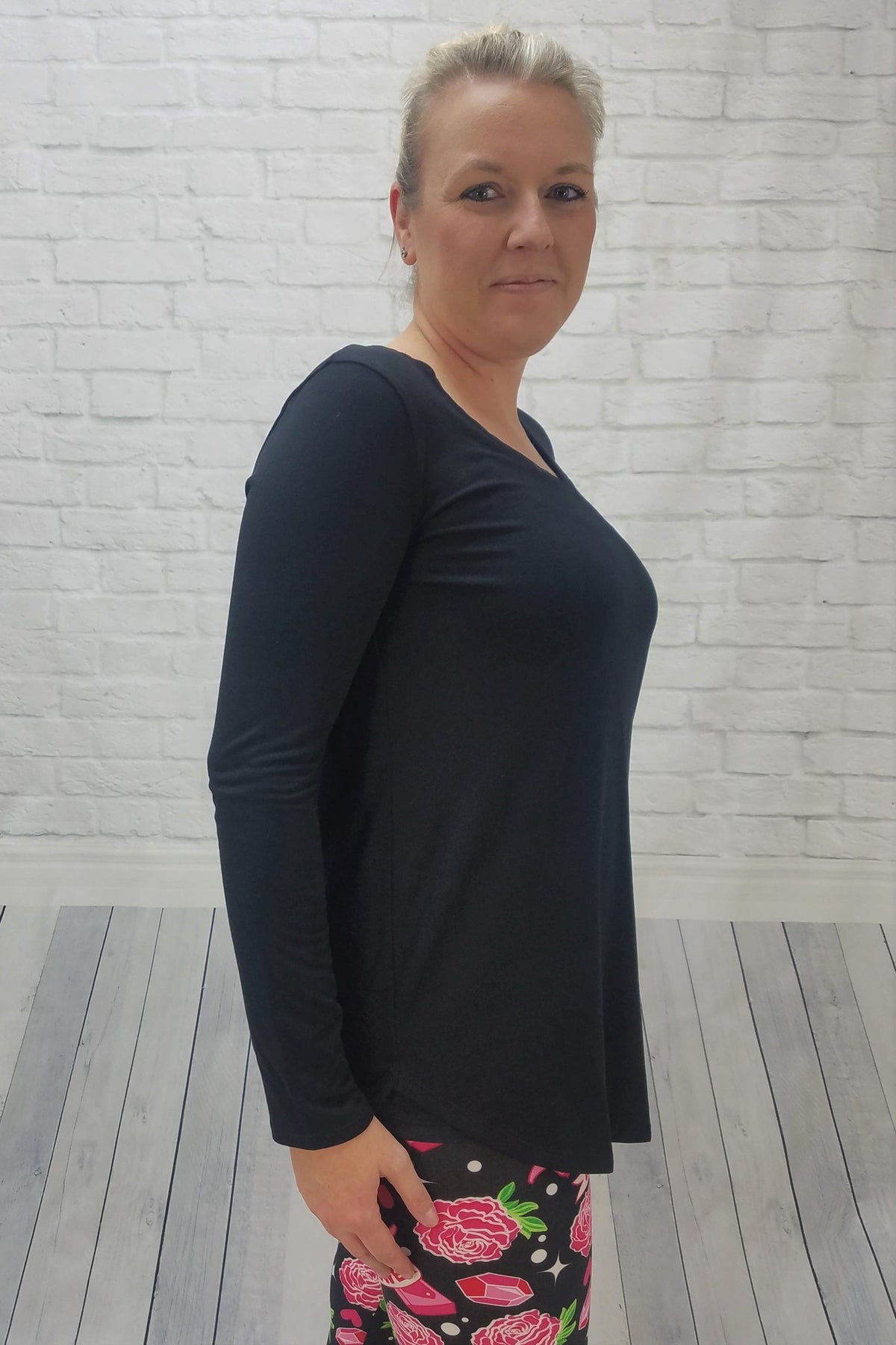 Turner Black Top MEDIUM