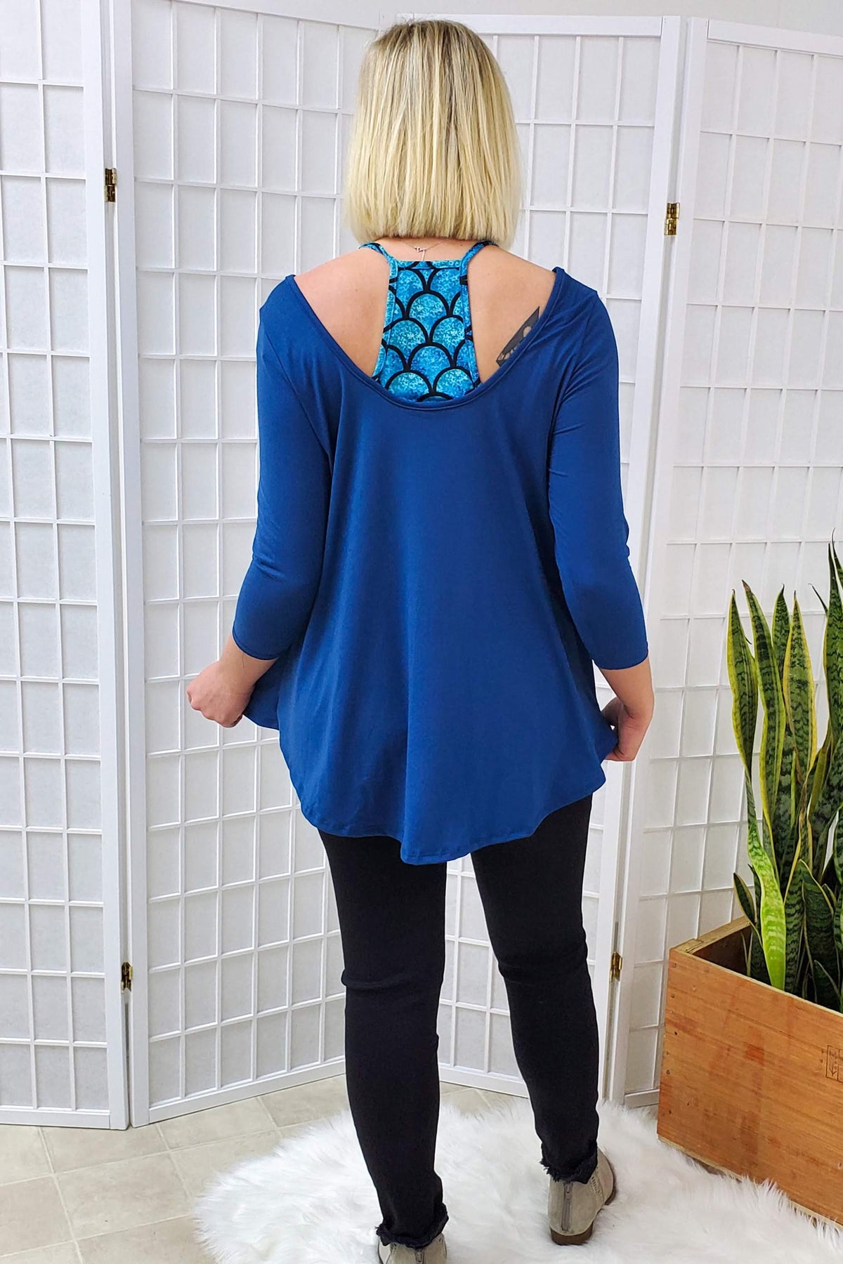 Lyndi Teal Mermaid Detail Top SM, 1XL, 2XL