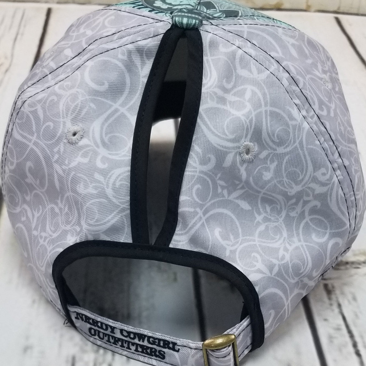 Medallion Swirl High Ponytail Womens Boutique Hat 💕BUNDLE+OFFER